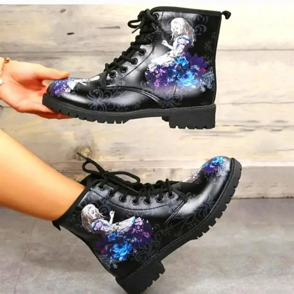 Ladies Retro Combat  Boots 7.5